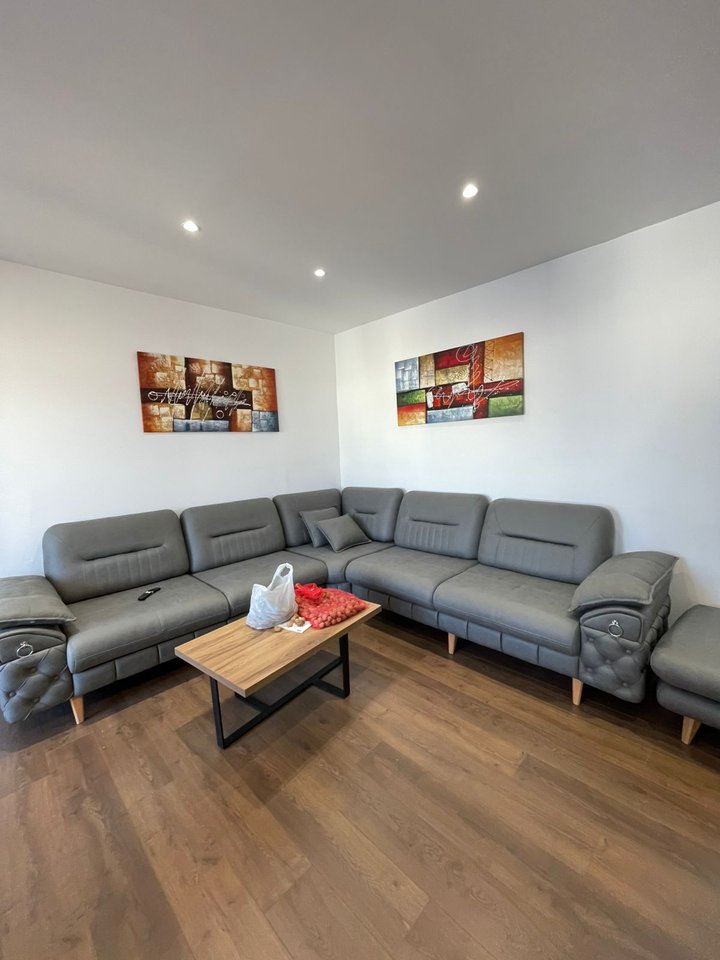 🏡Jepet apartament 2+1+2 me qera tek Shkolla 9-vjecare Hasan Vogli , Mine Peza!