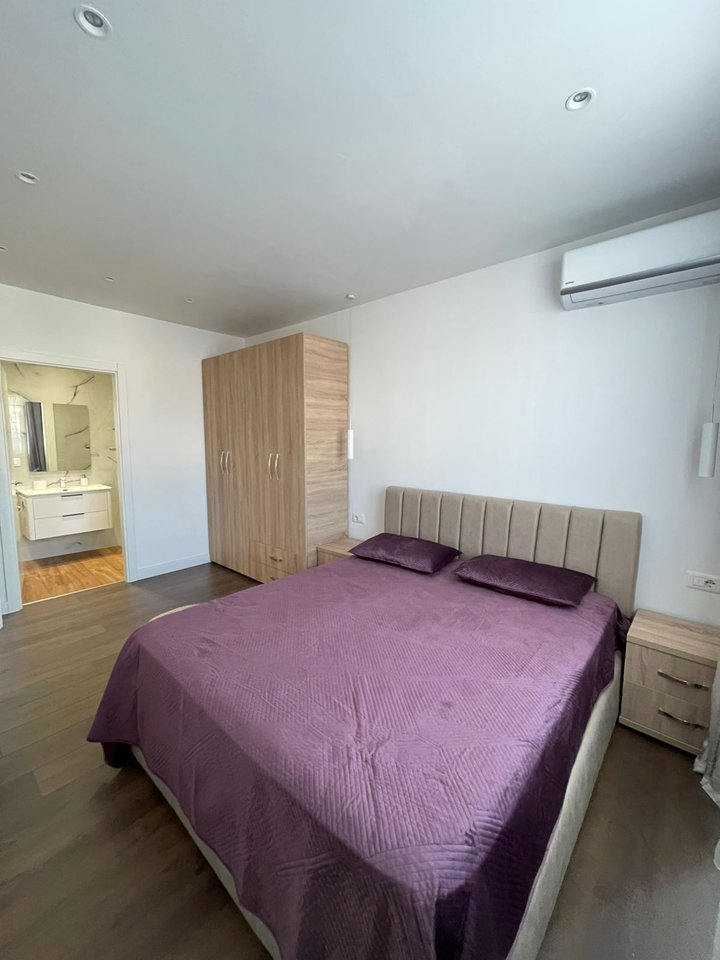 🏡Jepet apartament 2+1+2 me qera tek Shkolla 9-vjecare Hasan Vogli , Mine Peza!