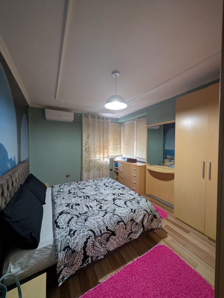 Jepet me qera apartament 2+1 Tek Ish Ekspozita