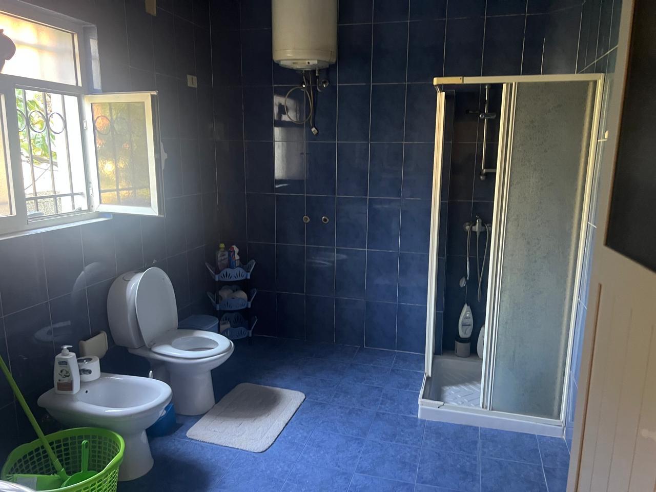 Jepet me qera shtepi 1+1 Laprake