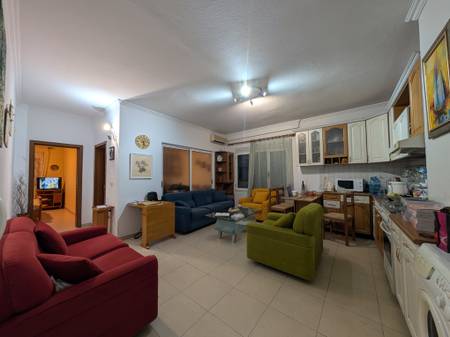 Jepet me qera 2+1+2 tek Tajvani