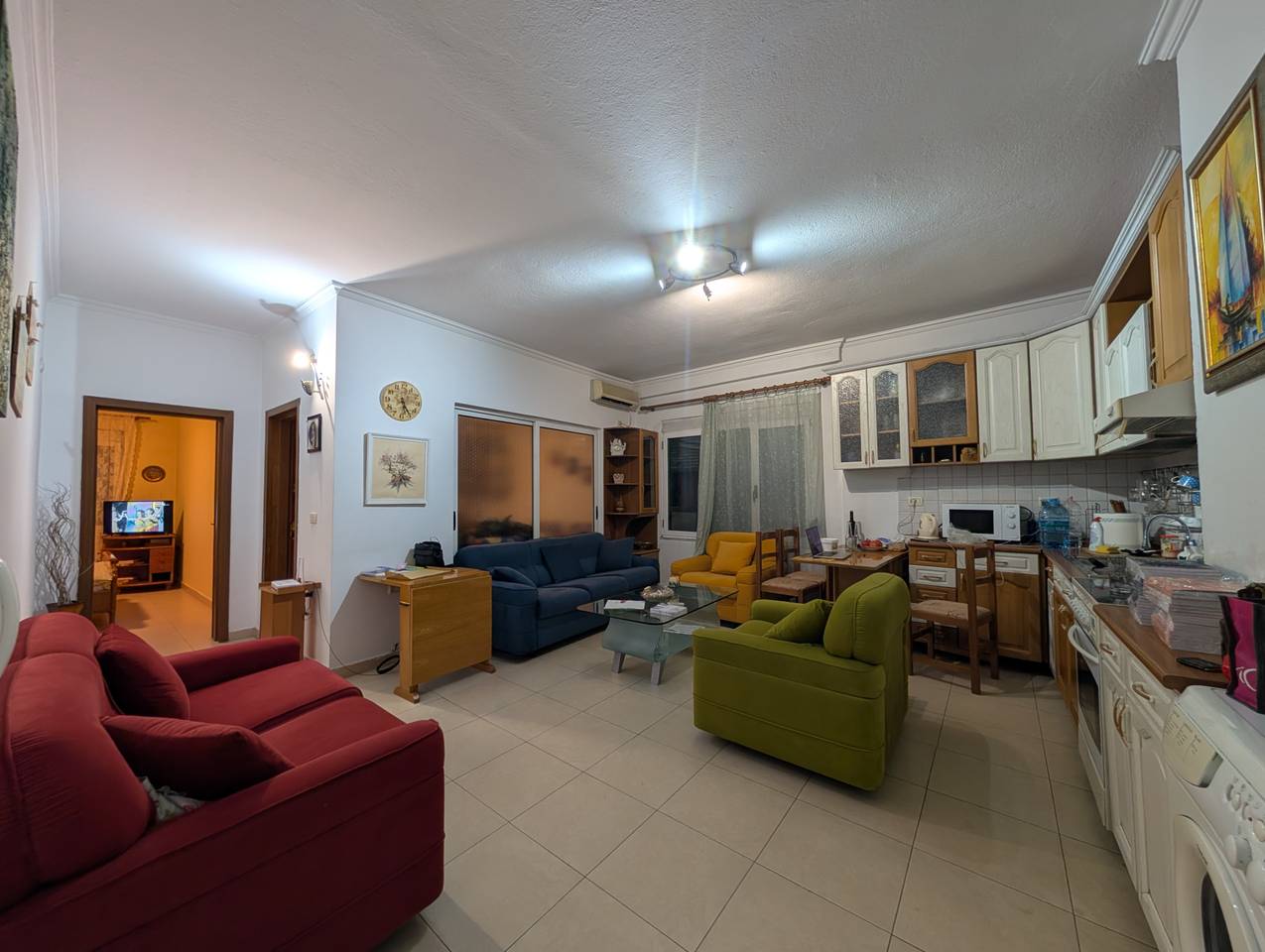 Jepet me qera 2+1+2 tek Tajvani