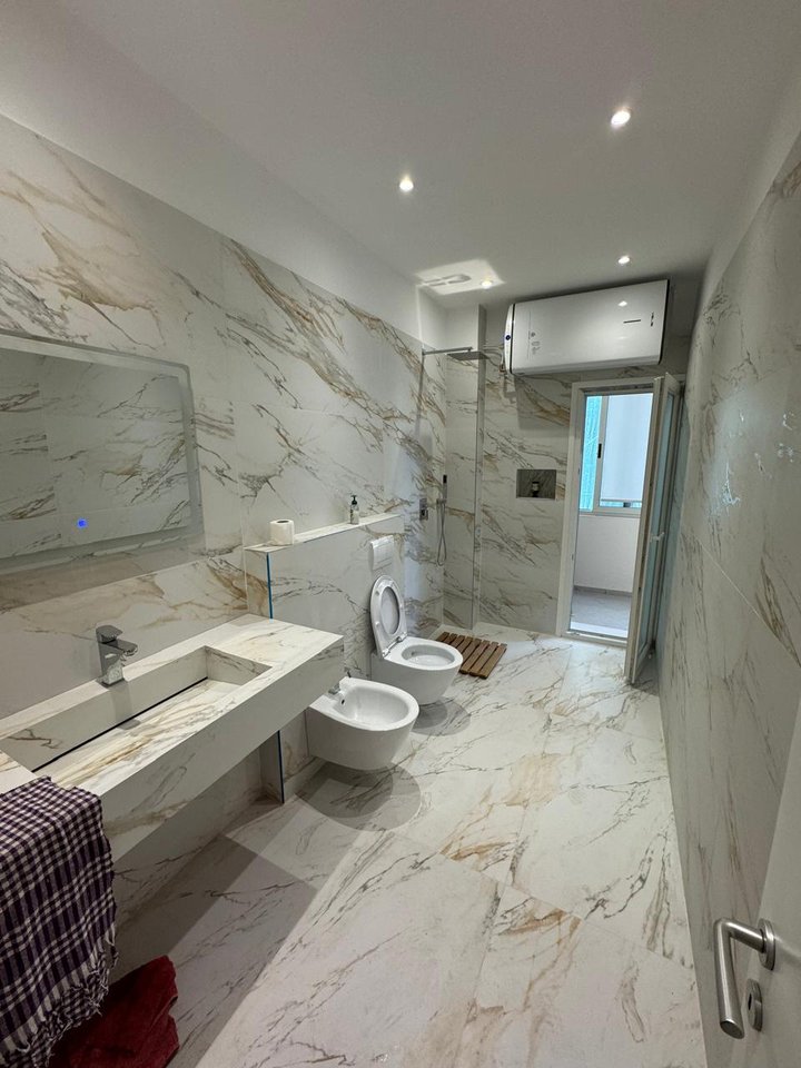 Appartamento 1+1 in affitto in Via Gjin Bue Shpata, Stadio Dinamo!