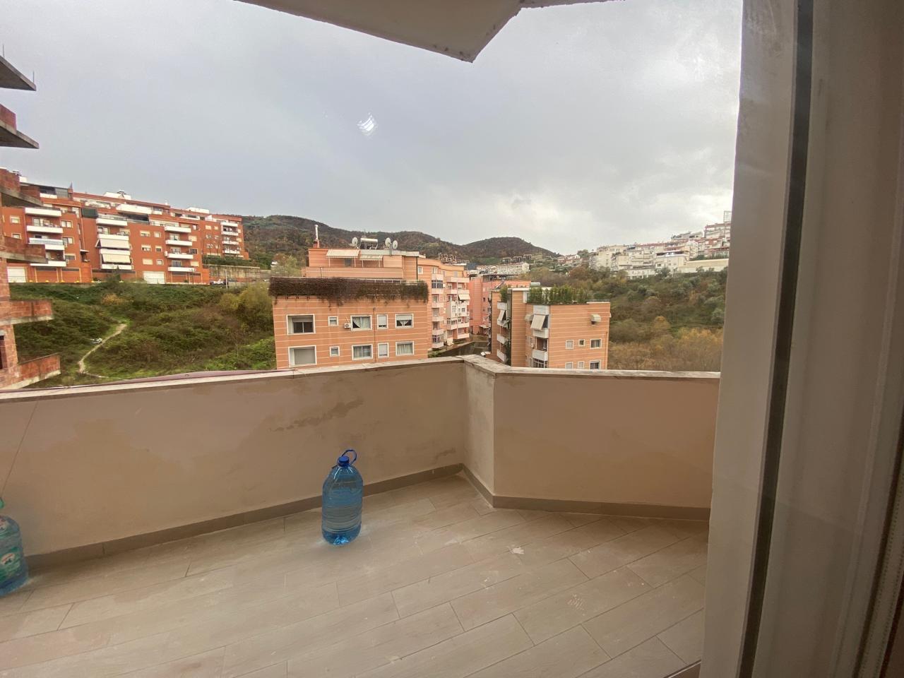 🏡 Apartment 2+1+2+2 available empty at the Botanical Garden