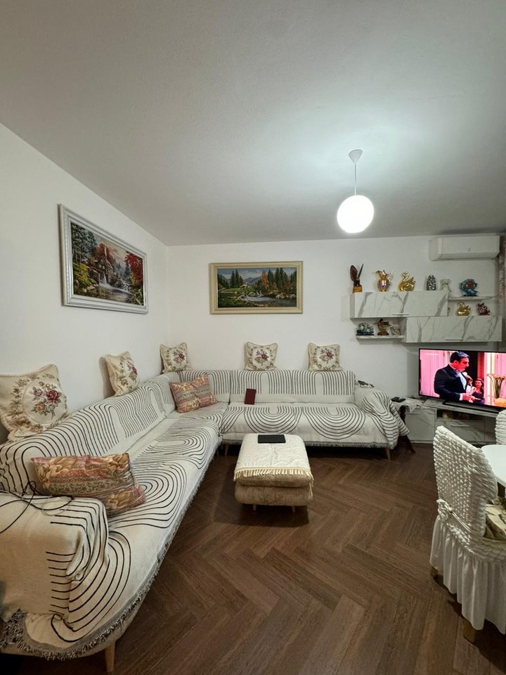 Vendesi appartamento 1+1 a Hapsira X, Astir!