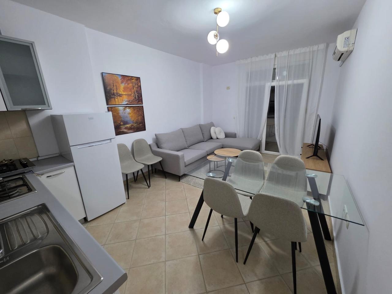 Apartament 1+1 me qera Ish Ekspozita