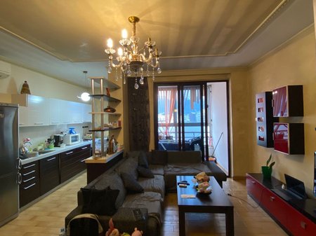 Appartamento in affitto 2+1+2 bagni + 2 balconi!