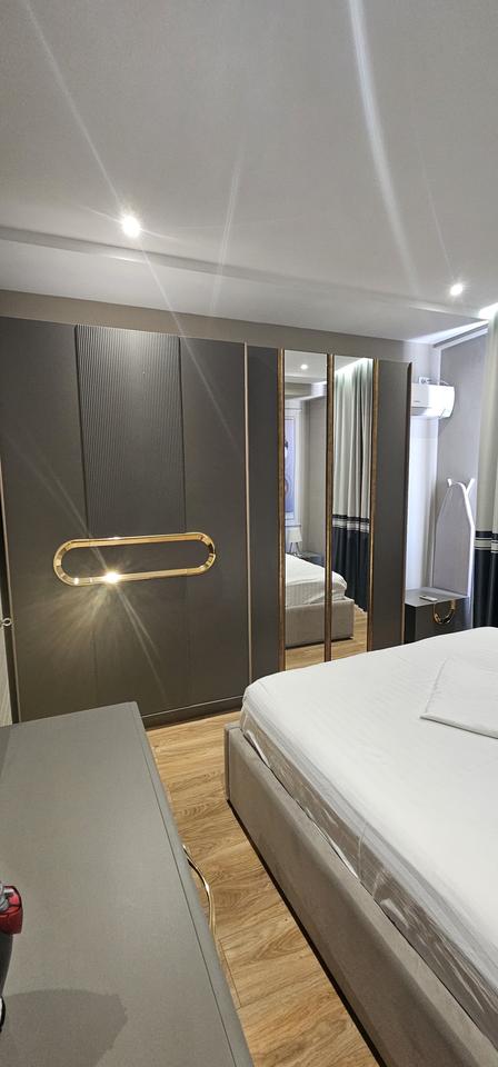 A 1+1 apartment is for rent at Fusha e Aviacionit.