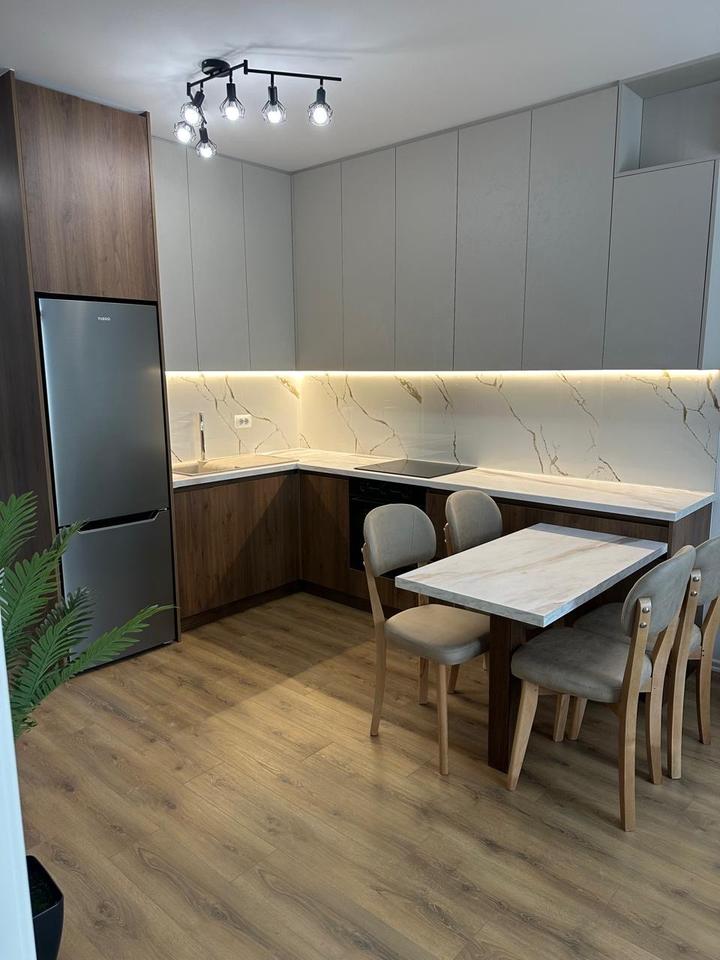 Unfurnished 2+1 apartment for rent in Zogu Zi