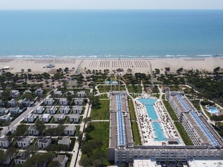 Shitet apartamenti 2+1+Post Parkimi te Gjiri i Lalezit,San Pietro Resort!