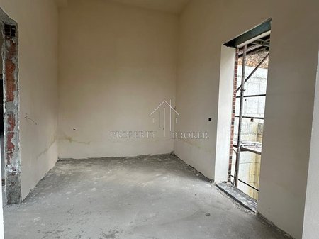 Vendesi appartamento 2+1+Veranda, Via dell'Amore, Collina del Sole!