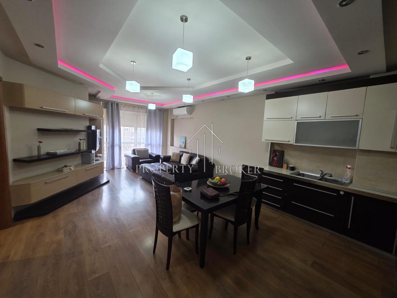 Jepet me qera apartament 2+1+2T kompleksi Vizion Plus, Don Bosko!