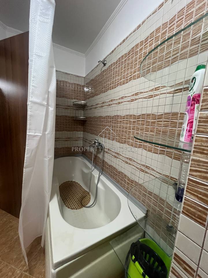 Jepet me qera apartament 2+1  tek Rruga Eshref Frasheri,Don Bosko!