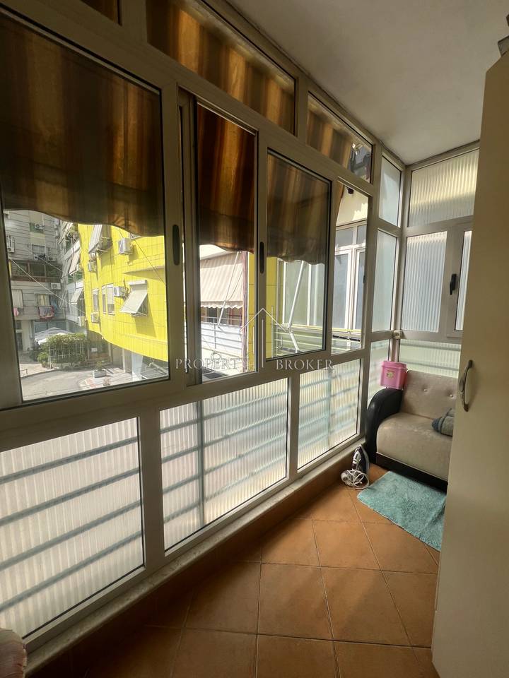 Jepet me qera apartament 2+1  tek Rruga Eshref Frasheri,Don Bosko!