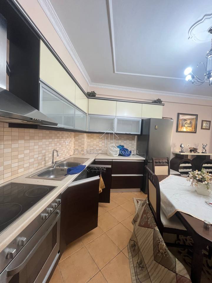 Jepet me qera apartament 2+1  tek Rruga Eshref Frasheri,Don Bosko!