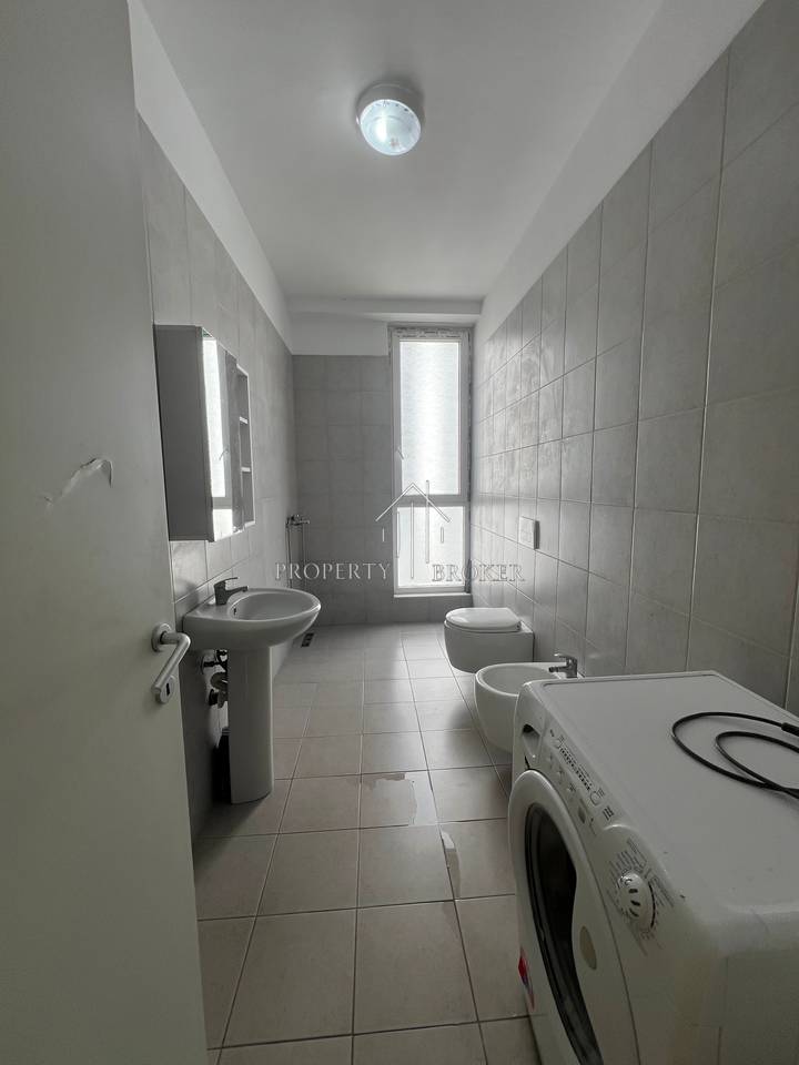 Jepet me qera apartament 2+1+2tek Kompleksi Avid-Usluga,Rruga Jordan Misja!