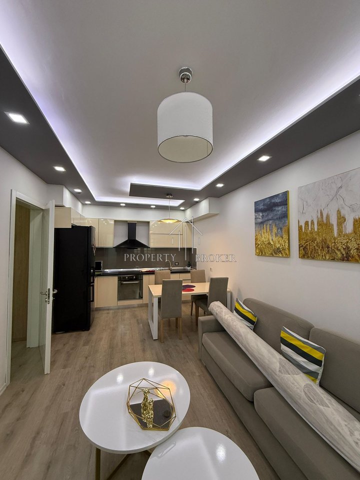 2+1 apartment for rent on Jordan Misja Street!