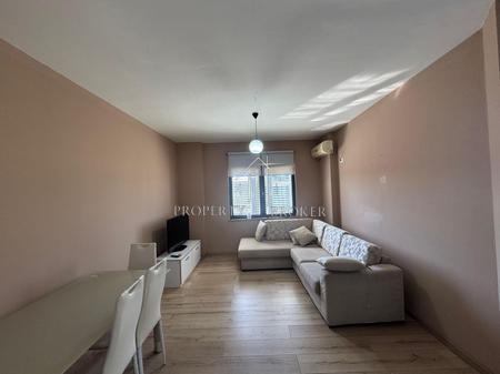 Jepet me qera apartament 1+1 perball Spak!