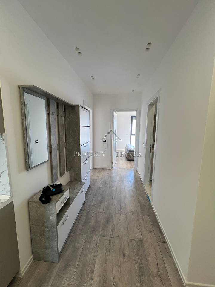Shitet apartament 2+1+2 Tek Kompleksi Ndregjoni,Rruga Jordan Misja!