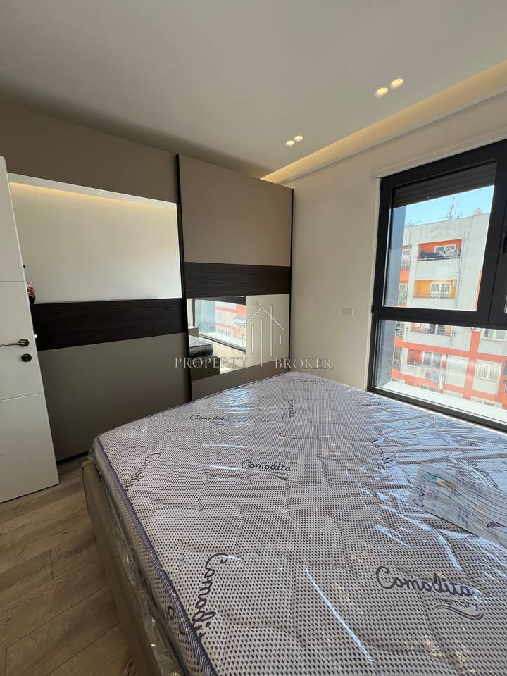 Shitet apartament 2+1+2 Tek Kompleksi Ndregjoni,Rruga Jordan Misja!