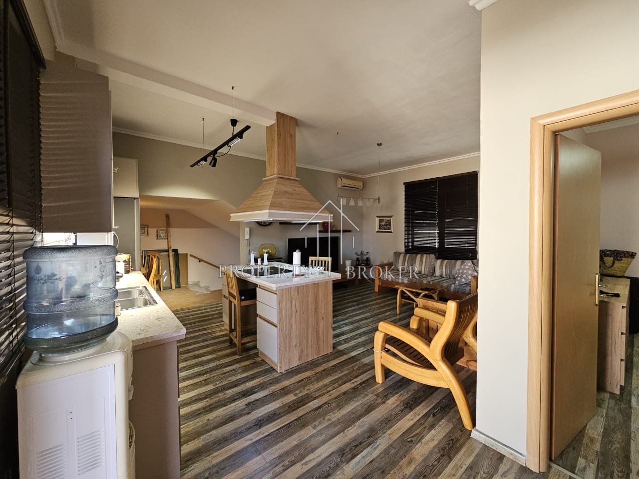 For sale 1+1+2 Veranda apartment in Golem, Durres!