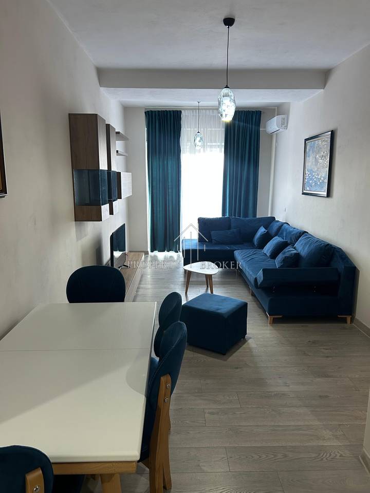 1+1 apartment for rent in Xhamllik, Eshli Complex!