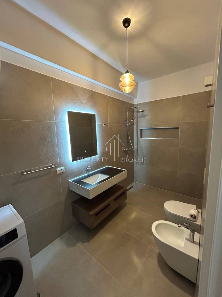 1+1 apartment for rent in Xhamllik, Eshli Complex!