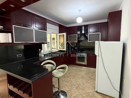 Shitet apartamenti 2+1  tek Malazjani, Kamez !