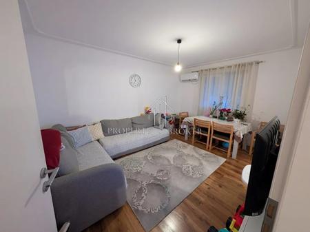 Apartment 2+1 for sale in Old Park!
