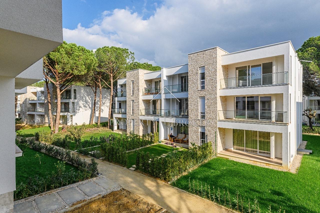 Vendesi appartamento 1+1 a Gjiri i Lalezit, San Pietro Resort!