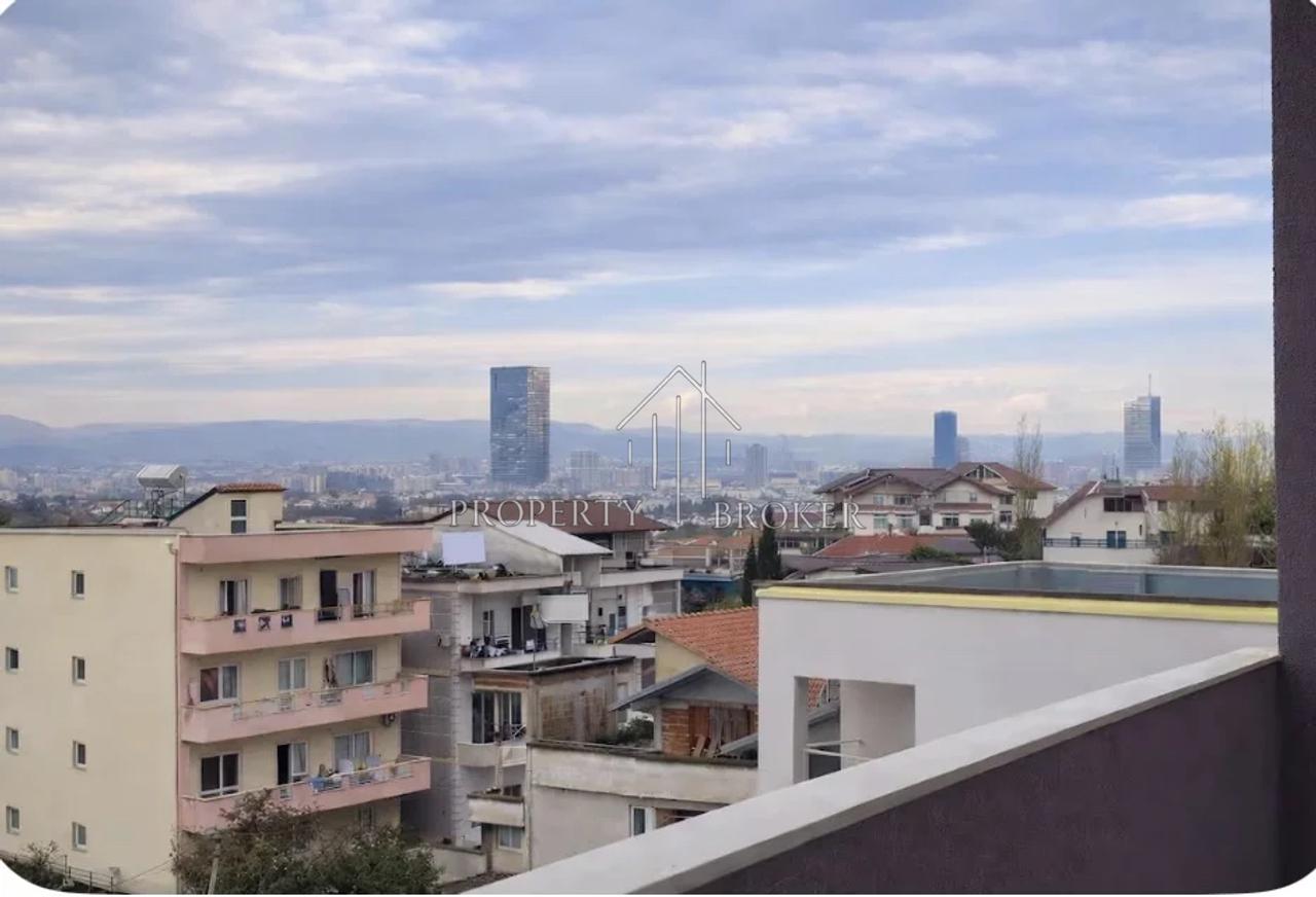 Jepet me qera apartamenti 1+1 ne Ali Dem