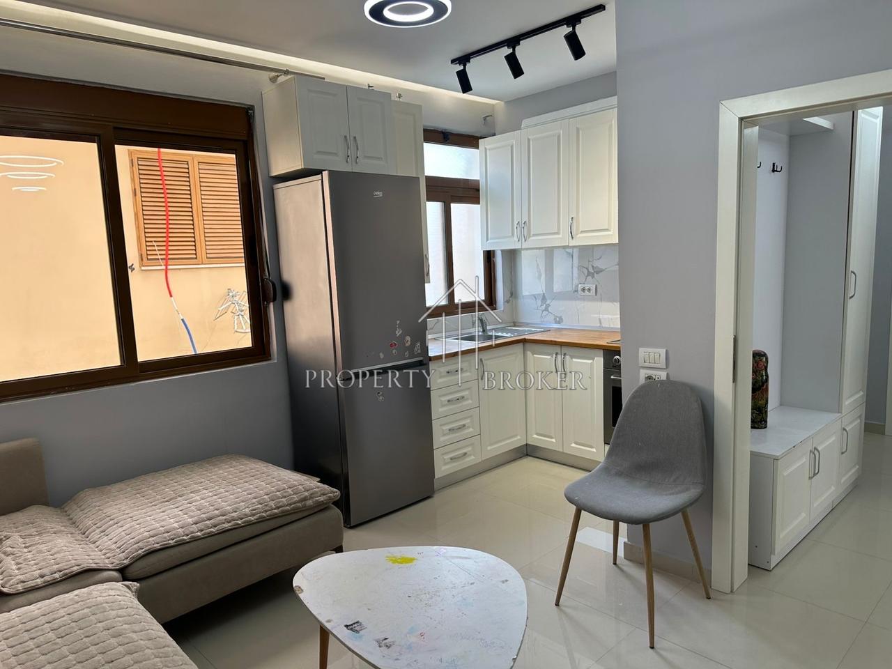 1+1 apartment for rent on Kavaja Street!