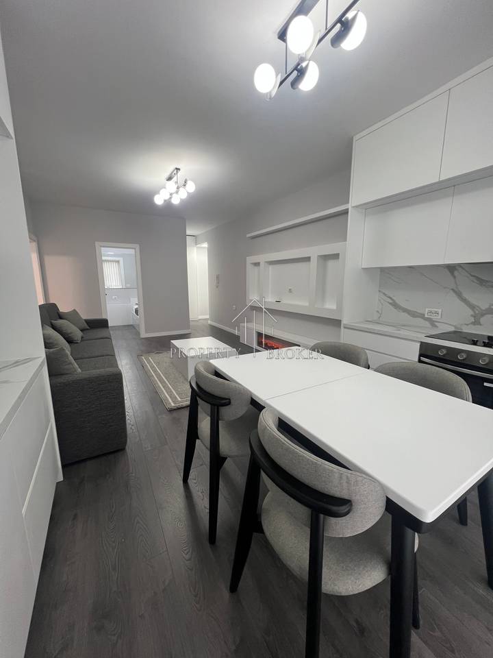 Jepet me qera apartament 2+1+🅿️Kompleksi Usluga,Rruga Petrela!