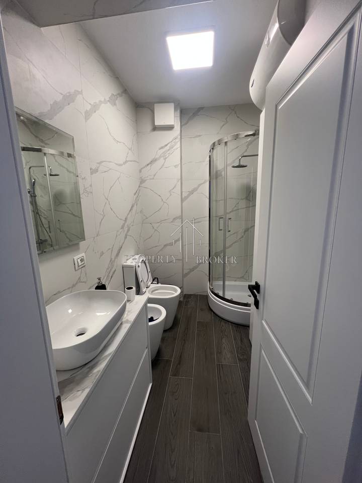 Jepet me qera apartament 2+1+🅿️Kompleksi Usluga,Rruga Petrela!