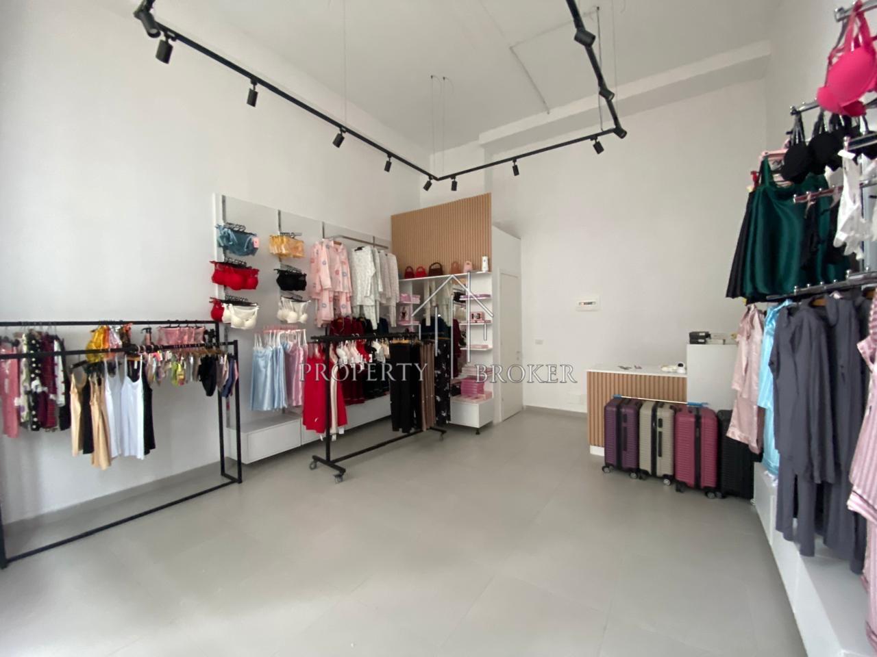 Business premises for rent, Trio Towers Complex, Don Bosko Street!