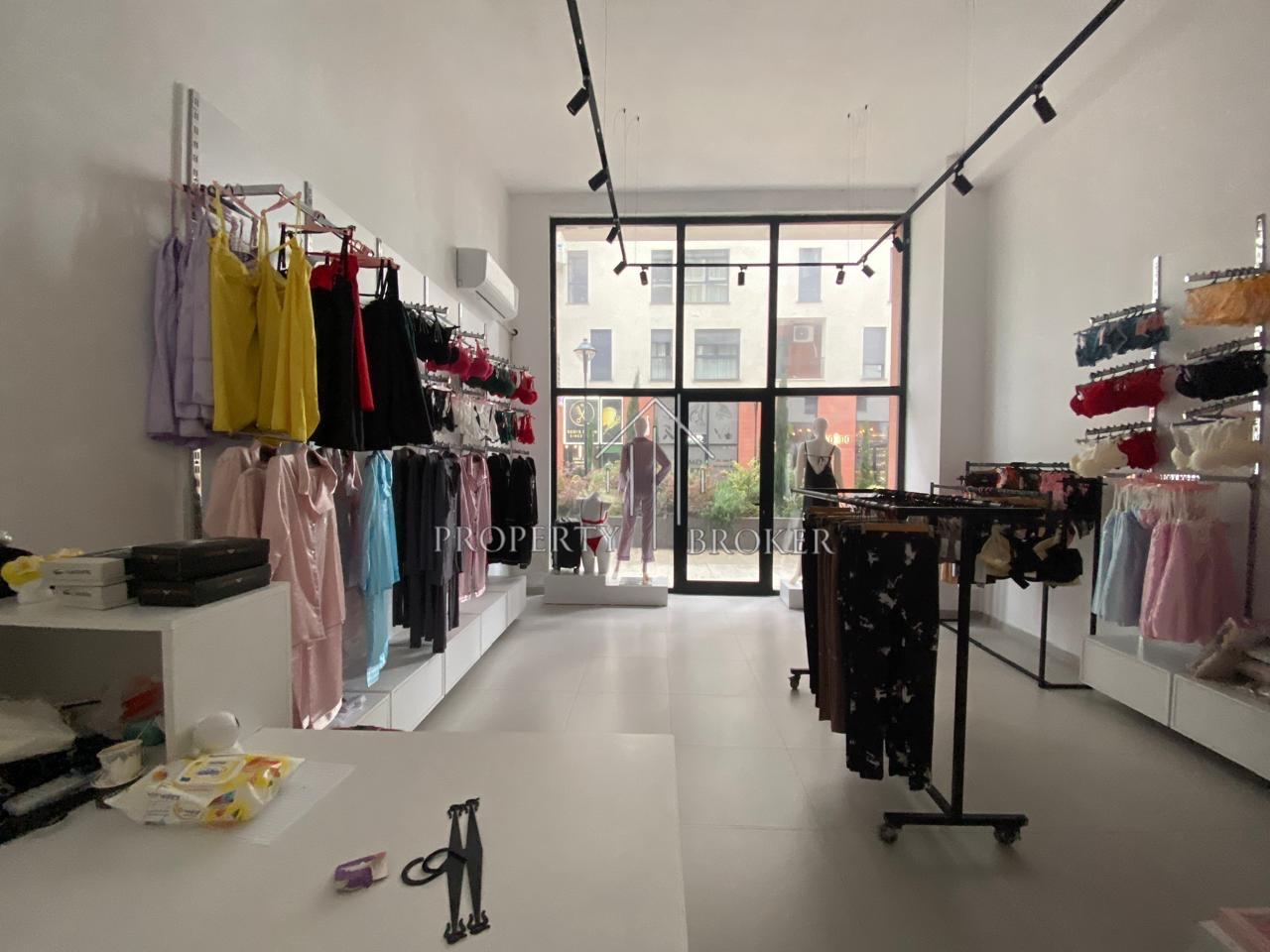 Business premises for rent, Trio Towers Complex, Don Bosko Street!