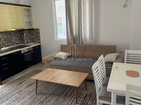 Affittasi 1+1 a 5 Maji!