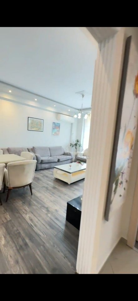 Shitet apartament 2+1+2 tek Kopshti Zologjik!