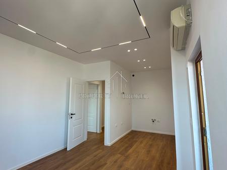 Appartamento 2+1 completamente ristrutturato in vendita, presso l'ex ultima stazione della nuova Tirana, ponte Nisharaku!