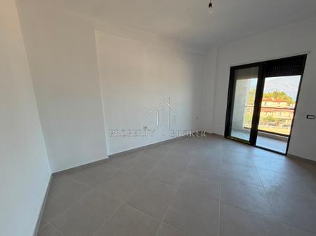 🏡 Shitet apartament 1+1 në Vlore,Rradhime