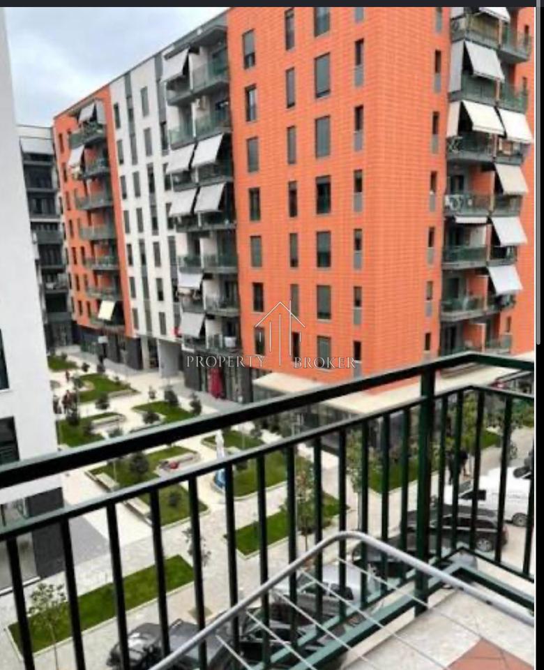 Business premises for rent at the Green City Complex