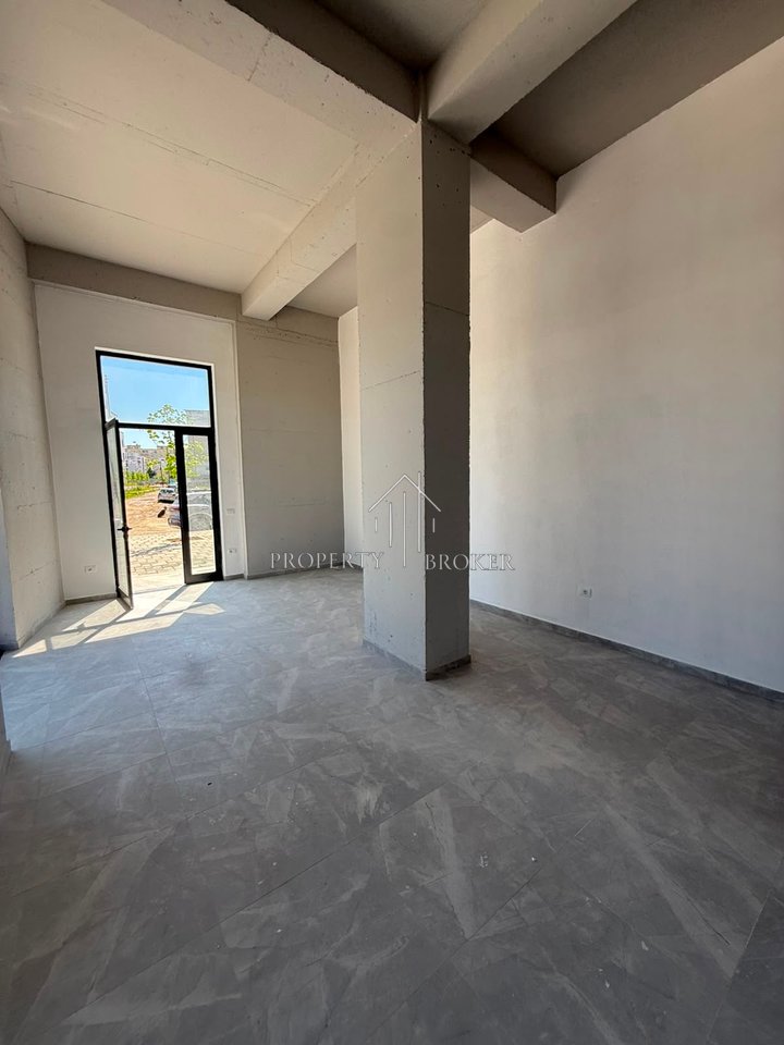 Business premises for rent in Astir