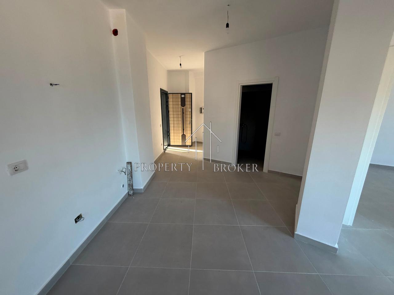 🏡 Shitet apartament 1+1 në Vlore,Rradhime