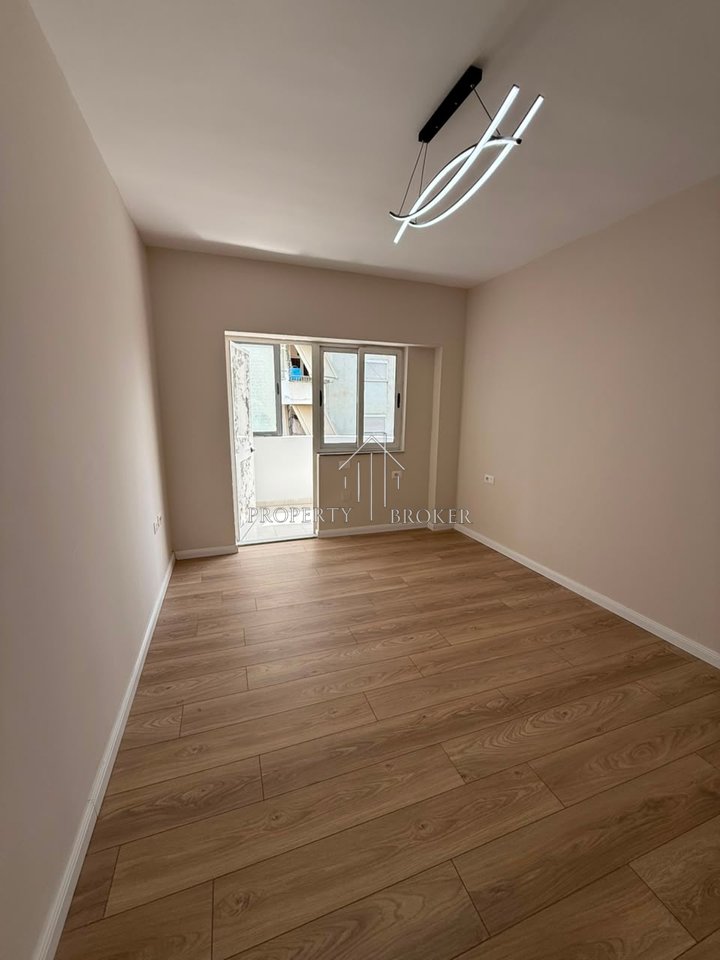 🏡 Shitet apartament 1+1 tek Kullat Arabe , Don Bosko!