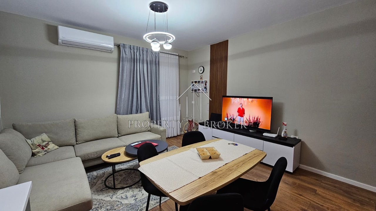 🏡 Jepet apartament 2+1+2 me qera te Rruga  Dritan Hoxha