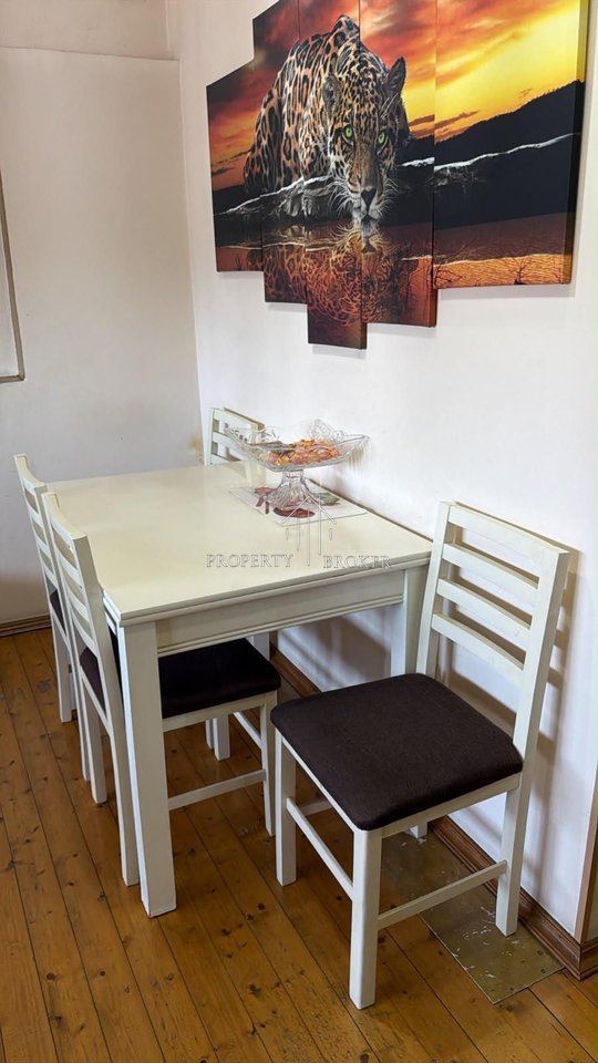 🏡 Apartment 2+1 for rent on Durrsi Street, opposite the Colosseum.