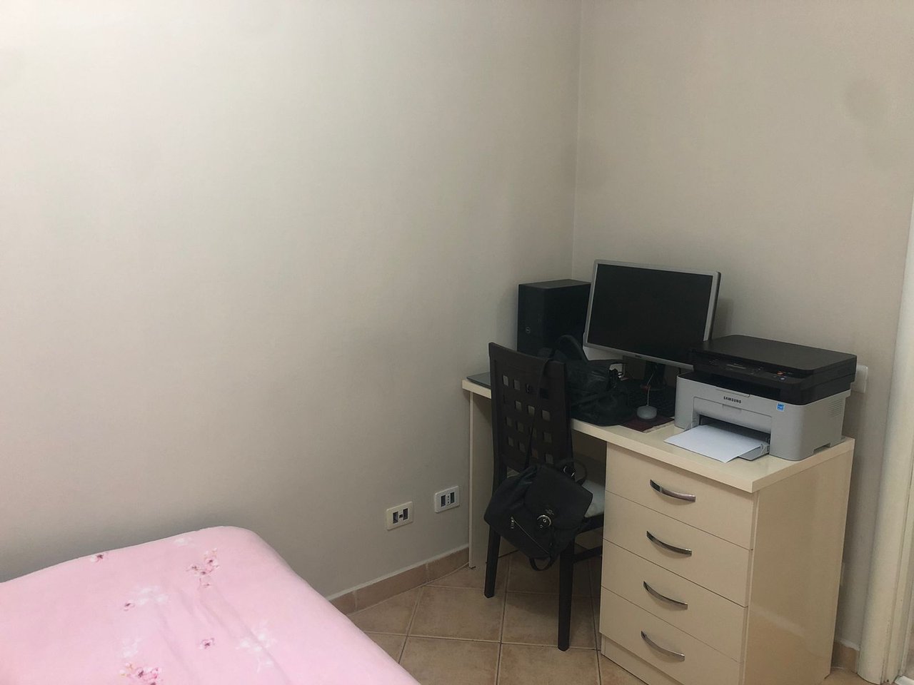 Shitet apartament  2+1+2+depo tek Kompleksi Usluga, Perballe Spakut!