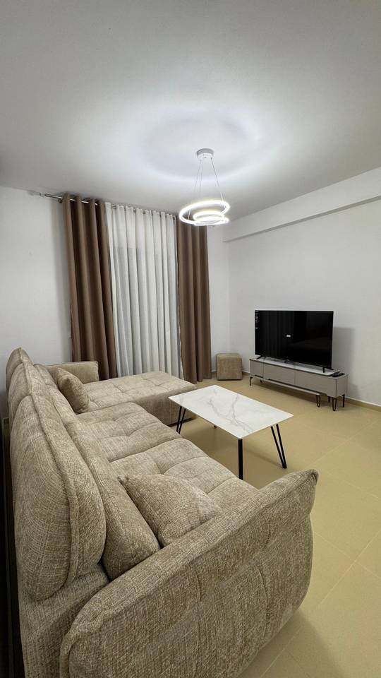 Affittasi appartamento 2+1+2+posto auto, Via Ndre Mjeda presso il Complesso Star.