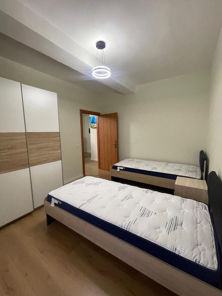 1+1 apartment for rent on Medar Shtylla Street, Paris Commune