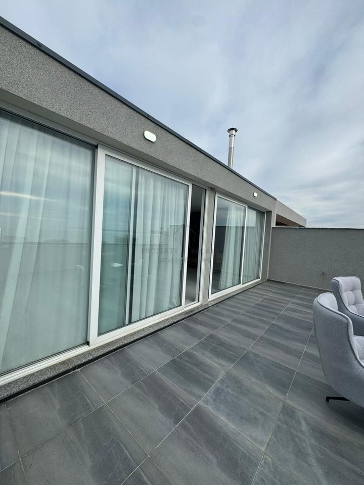 Shitet apartament 3+1+3+B+verandë ne Vollga, Durres!